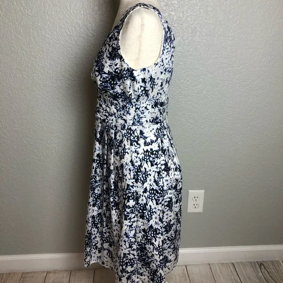 Nanette Lepore Shimmy Surplice V Neck Dress 6 - Picture 5 of 10